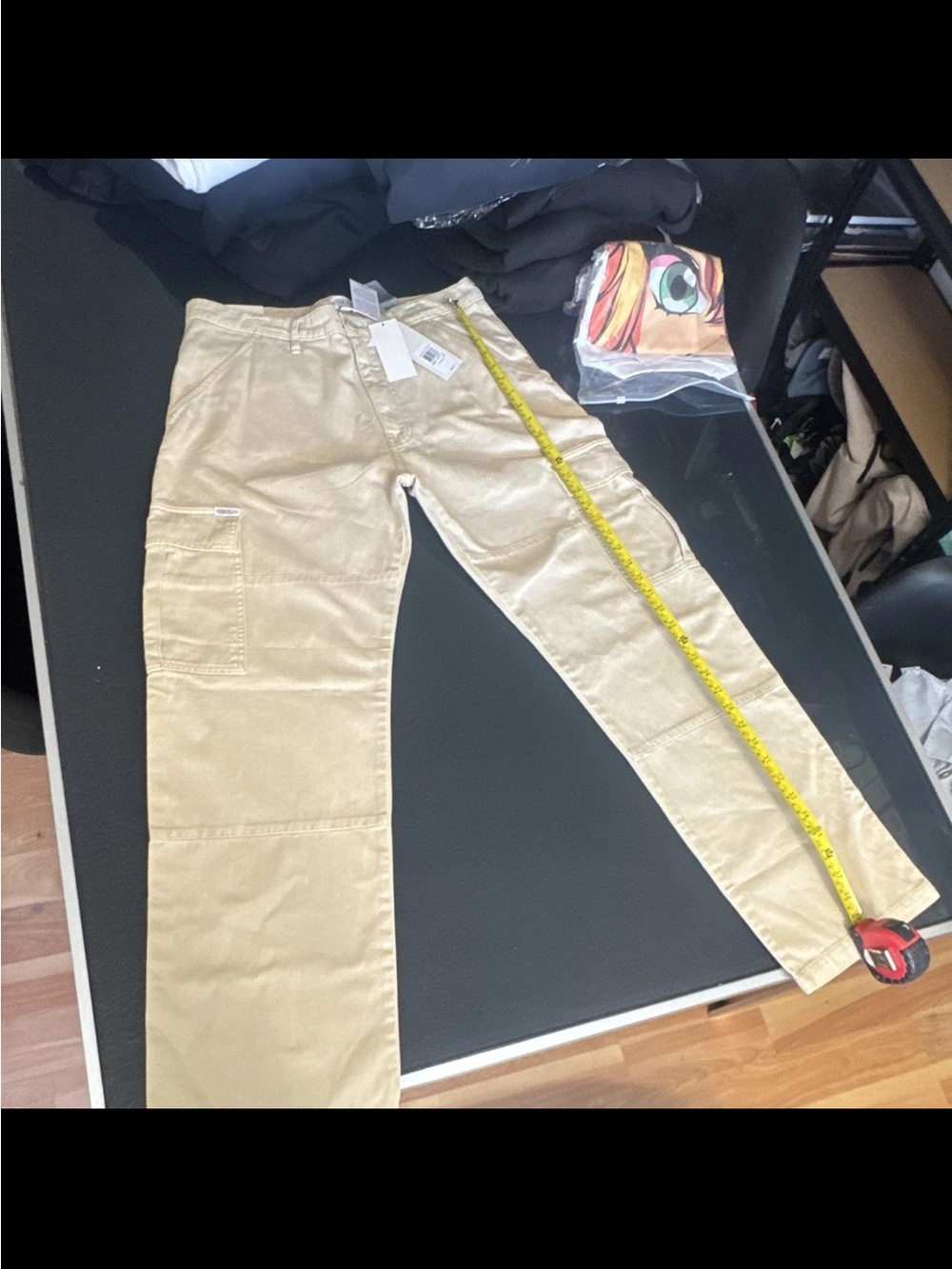 Guess Men's Khaki Cargo Pants - Light Tan Utility Trousers